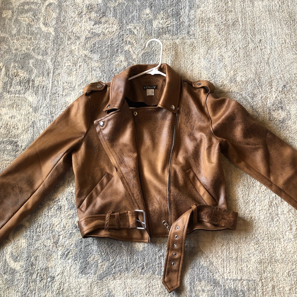 Venus cropped faux leather jacket